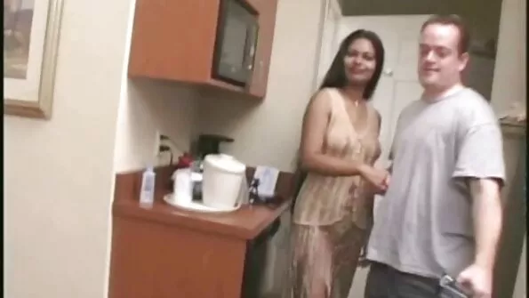 مايا هيلز-العمل عن موقع سكس احترافي طريق الفم