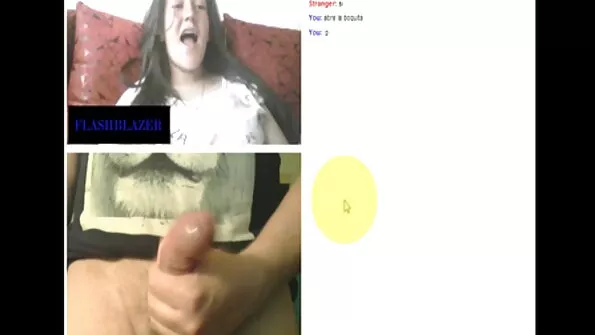 الحب يجيب على الأسئلة وخلع سكس احترافي مترجم عالمي ملابسه