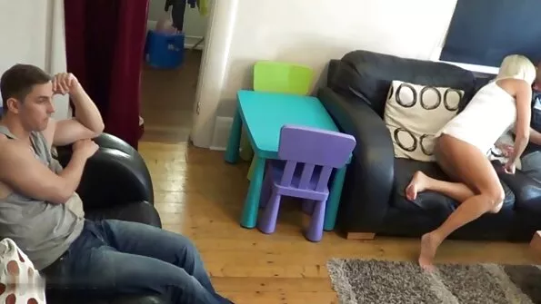 صدري الإسبانية المثيرة يعامل BF لها مع صباح الجنس سكس احترافي عربي