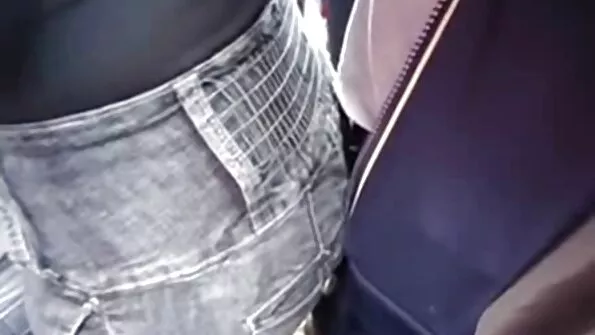 أمي أليسون أصابع Pipers في سن المراهقة موقع سكس احترافي كس يذهبون مقص الجنس