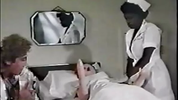مغر البريطانية سكس عالمي احترافي مترجم المثيرة يعطي نفسها النشوة