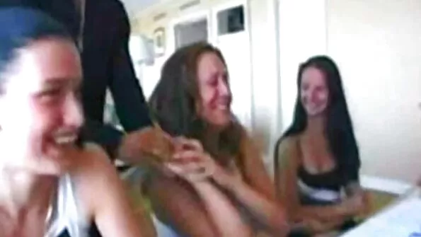 أضخم نائب الرئيس بالرصاص سكس عالمي احترافي امرأة صينية!