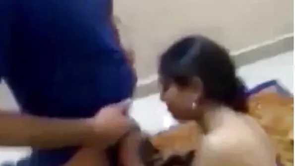 شقراء المريض اشتباكات سكس احترافي عالمي مع طبيبها