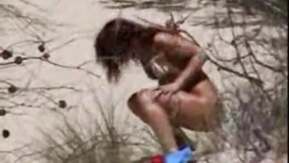 سخيف الساخنة كورينا تمتص والملاعين في الجزء الخلفي من السيارة بورنو احترافى