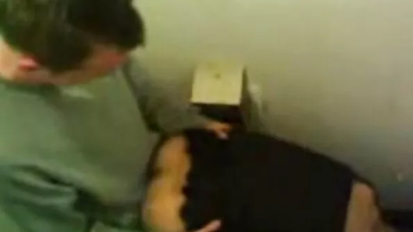 الفرنسية المراهقين لم الشمل 974 ثلاثي هواة سكس احترافي مترجم المنزل