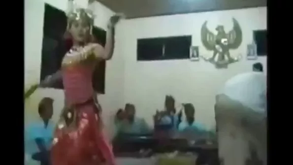 سلوتي المعالج مسرور مع الرجل مع الملعب قبل سكس مترجم احترافي ممارسة الجنس