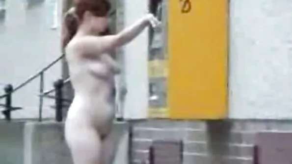 ملاك كالينته يحصل على المسمار لرؤساء سكس محارم احترافي مترجم الفندق